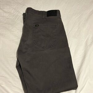 38x34 Lee Extreme Motion Gray Khaki, tapered leg.